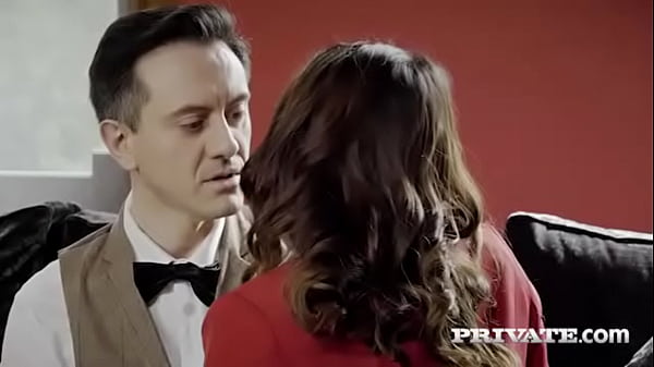 LatinaEsperanza del Horno debuts at Private with her_first DP