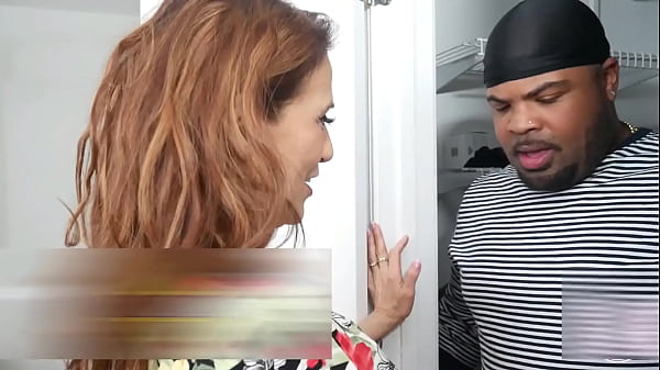 Nonton Cougar Melissa #3 thumbnail