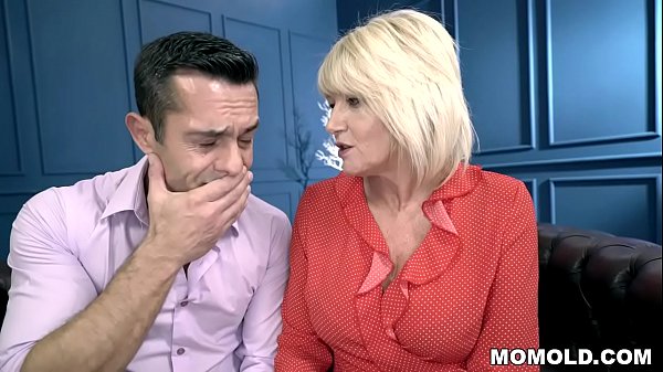 Play MP4 - Older private teacher fucks her student