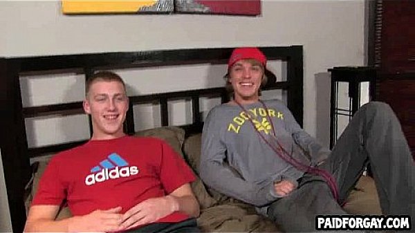 Straight amateur hunk sucks a cock for some money 