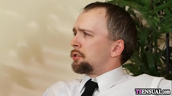 Play MP4 - Horny tranny fucked by her new boyfriends big dick