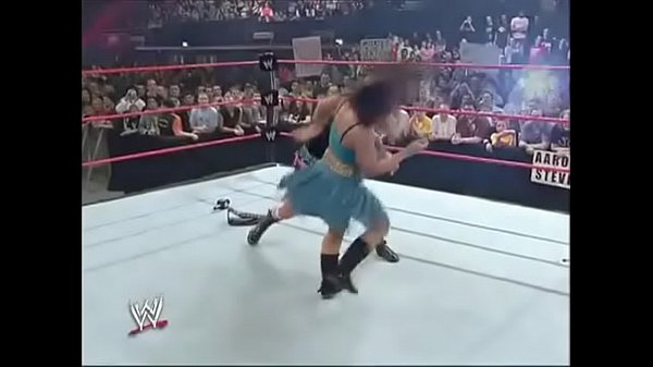 Mickie James and Trish Stratus segment