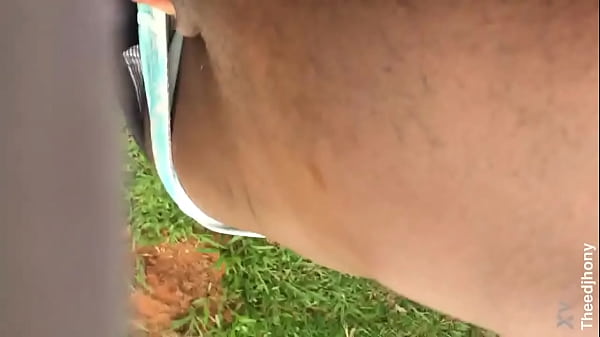 Play MP4 - Fudendo cu do meu amigo no mato&period;