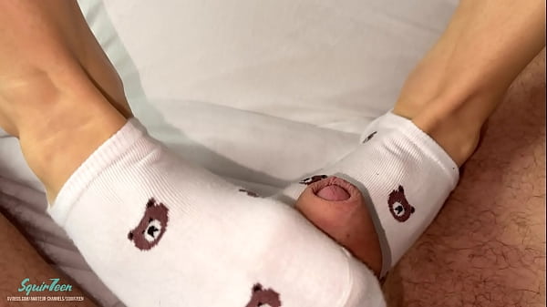 Stepbrother's sexy wife got a huge creampie from me while_husband was at_work - Squir7een