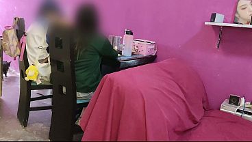 A las de tercero se les aloca la hormona y quieren probar la verga 