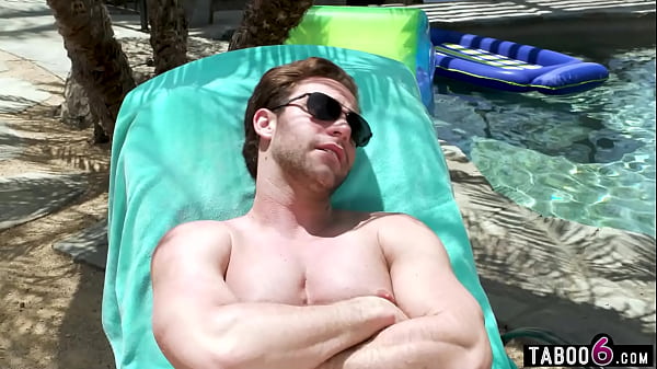 Play MP4 - Teen stepdaughter Penelope Kay gets her big ass fucked by her stepdad