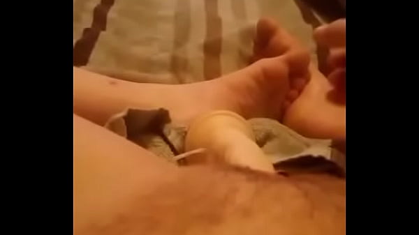 Play MP4 - Girl masterbating