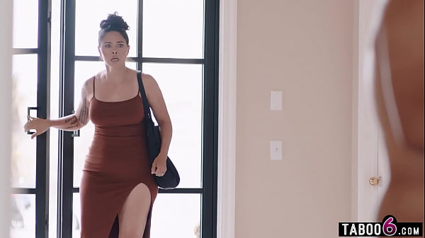 Wedding planner fucked by husband to be because she was just too hot 