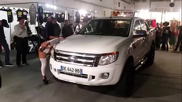 Nonton En Direct Du Salon De L'erotisme De Marseille Les Coquins Camcokine Lanaxcamcokine thumbnail