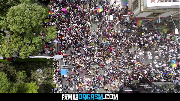 Nonton Stepbrothers Tired Of Their Earthy Sisters Decided To Fuck Them thumbnail