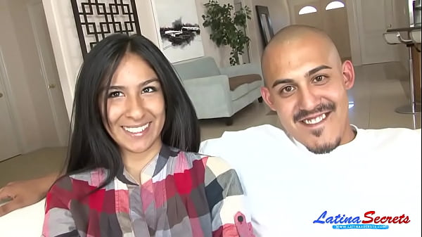 Play MP4 - s sexy latina cindy fucks on cam