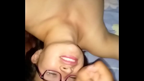 Le doyuna buena sacada de leche a mi_hermanastro