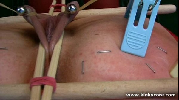 Extreme game_with stapler