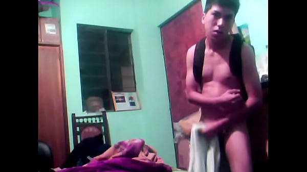 Play MP4 - mi colgador es un pene