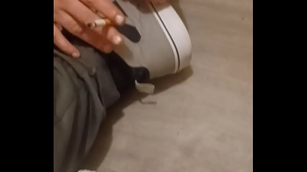 Nonton Shaggys Fetishes thumbnail