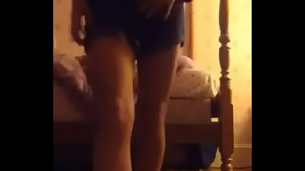 Stripping_Cam Girl_read description