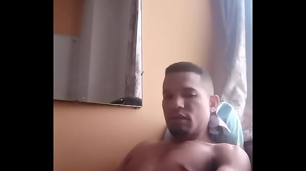 Play MP4 - Francopolo23Xxl solo en un hotel