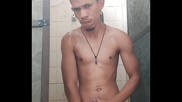 Tocandouma no_banheiro