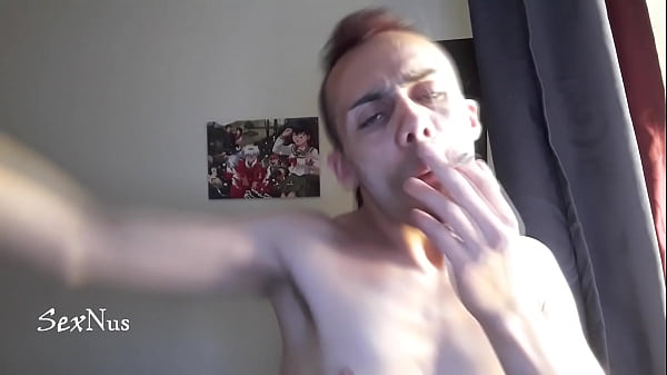 Play MP4 - Fumando para ti amor en mi nueva habitaci&oacute;n