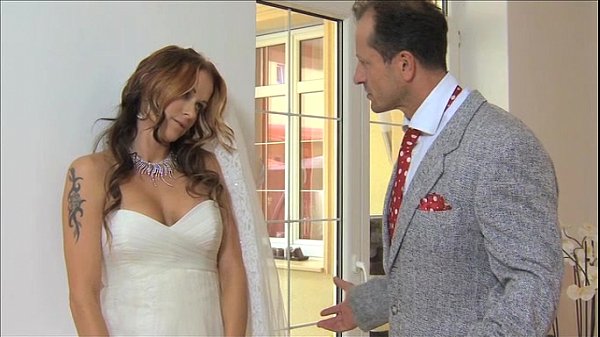 Play MP4 - Wife to be get fucked at her wedding