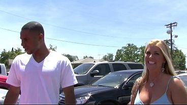 Thick white milf loves getting her furry pussy pounded by bbc