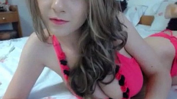 Nonton Hot Teen Take A Shower And Plays With Her Vibrator thumbnail