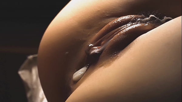 Play MP4 - She masturbated until she flowed&comma; and then I filled her with cum to the top