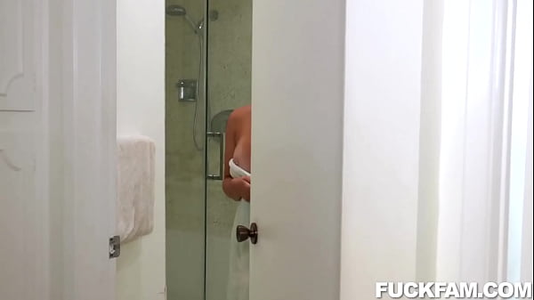 Play MP4 - I Fucked My Horny Little Stepdaughter Lexi Victoria&comma; Mike Mancini