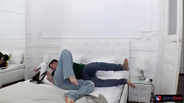 Big ass bambola's pussy too tight for hardcore hammering