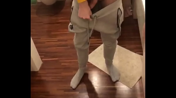 Hot boy with big cock! Soo pretty boy and I want him 