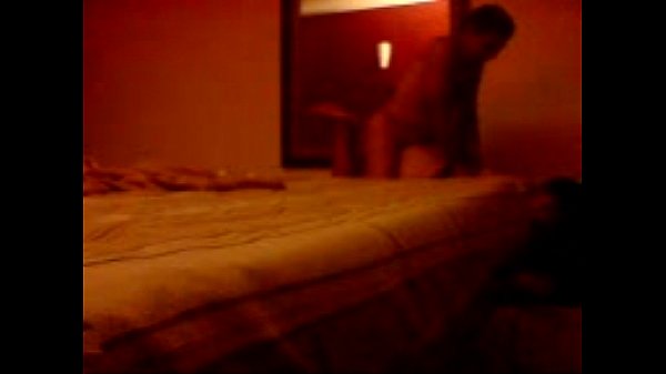 POR UNAS CERVEZAS_ENTREGA_EL CULO_COMENTEN3GP