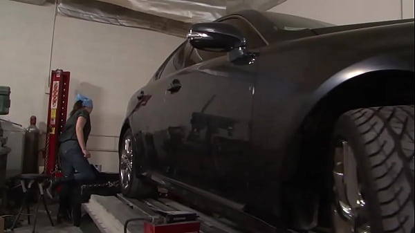 Nonton Ariel Stoman And Daisy Layne Have Fun After The Car Wash thumbnail