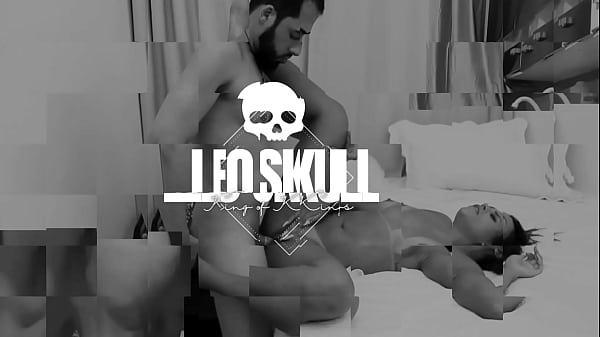 Nonton Fui Vizitar Minha Amiga E Olha O Presente Que Ela Me Deu! Olha Que Delicia Essa Xota Peluda thumbnail