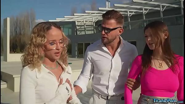 Ariana ShineAnd Geisha Kyd_Have Threesome With Dude