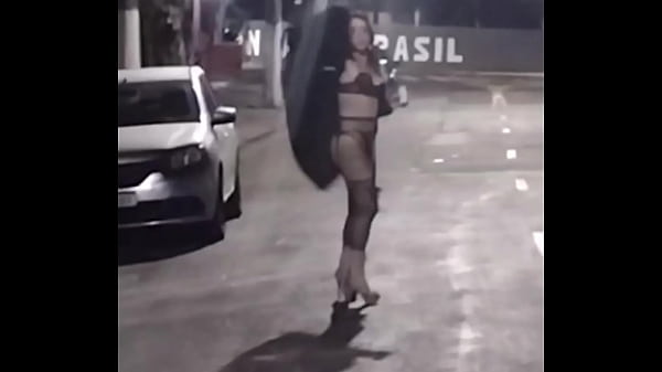 Play MP4 - Me prostituindo na rua