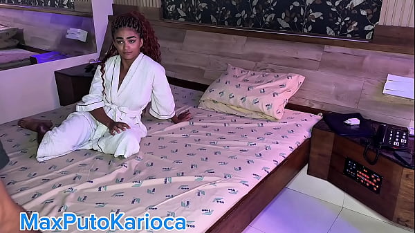 Nonton Corno Foi Posto Em Castidade Para Olhar A Esposa Sendo Fudida E Leitadas, Por Dotado Sedento . thumbnail