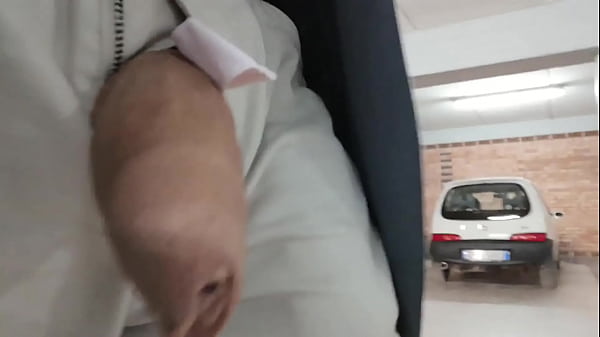 Play MP4 - Walking in a public Garage