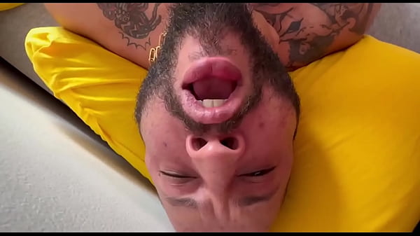 Play MP4 - Sendo estrangulado e com tes&atilde;o pelo Andremedeirosmartins Inteiro no Red