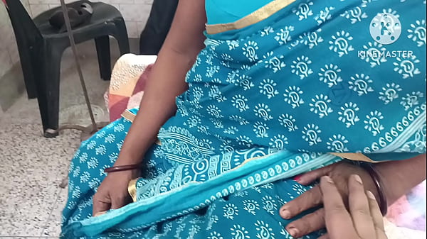 Play MP4 - Indian step mom in blue saree openly fucking with young stepson