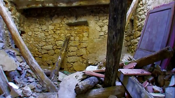 Play MP4 - French amateur fucking filmed outdoor Vol&period; 4