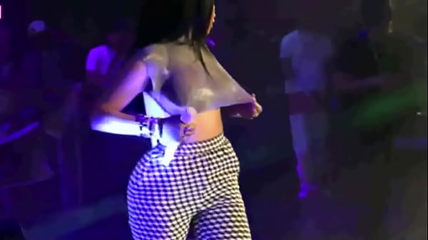 Play MP4 - 720P 1500K 99780862