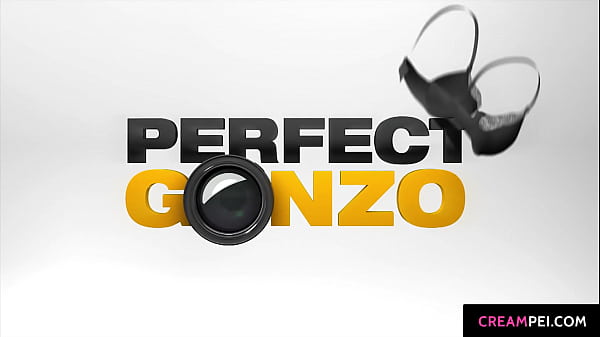 Nonton Wendy Enjoys Group Facial Cumshot Treatment thumbnail