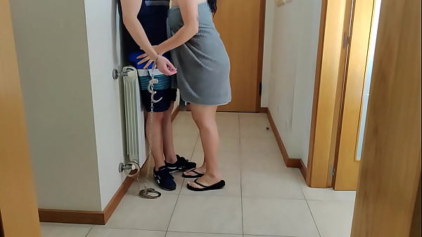 Play MP4 - Cuckold&comma; slut wife handcuffs delivery man and gets an internal cumshot