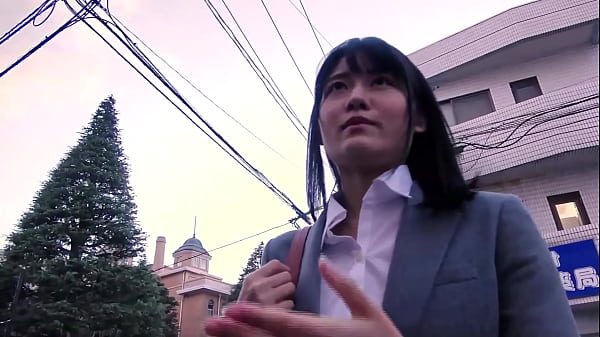 憧れの同僚女子とやりたい男の願望を叶えてあげる企画。偶然を装って飲みに連れ出したりしながら最後はホテルで二人っきりさせるまでの御膳立てによって、sexまでできてしまうのか？ thumbnail