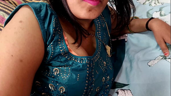 Play MP4 - बड़ी गांड वाली सेक्सी मल्लू आंटी को घर पर अकेले रहते हुए किराएदार लड़के ने चोदा Hindi Audio