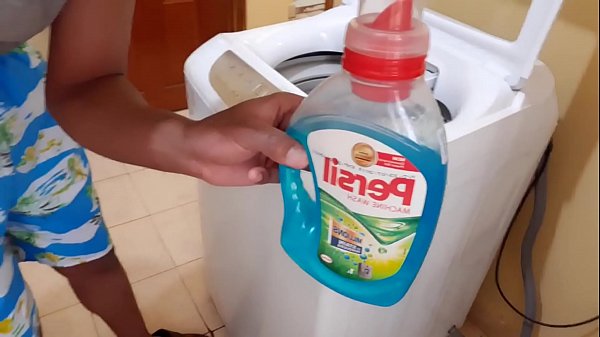 Estrela Porn&ocirc; Chocada M&aacute;quina De Lavar Autom&aacute;tica thumbnail