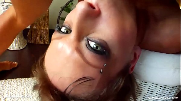 Play MP4 - Regina gives blowjob to many guys and gets bukkake