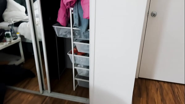 Nonton Deceived The Beauty And She Had To Suck thumbnail