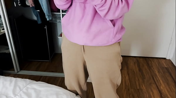 Deceived the beauty and she had to suck 