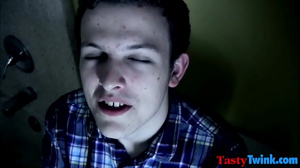 Play MP4 - Trace Van De Kamp mouth fucks lusty twink Toby Franks